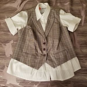 Short sleeve button up shirt with vest.